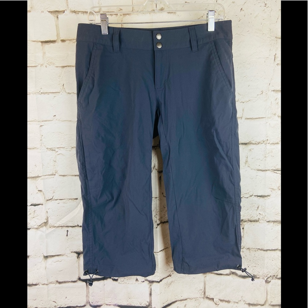 Columbia Capris Size 8